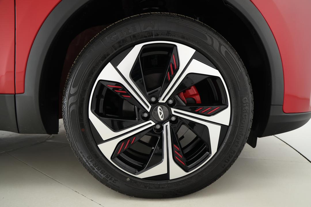 2024 Chery Tiggo 4 Pro Ultimate, Automatic, 6967 km, Right Front Wheel