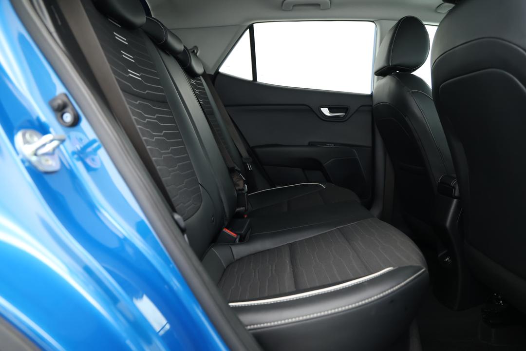 2022 Kia Stonic Gt-line, Automatic, 28761 km, Right Side Rear Door Cabin View
