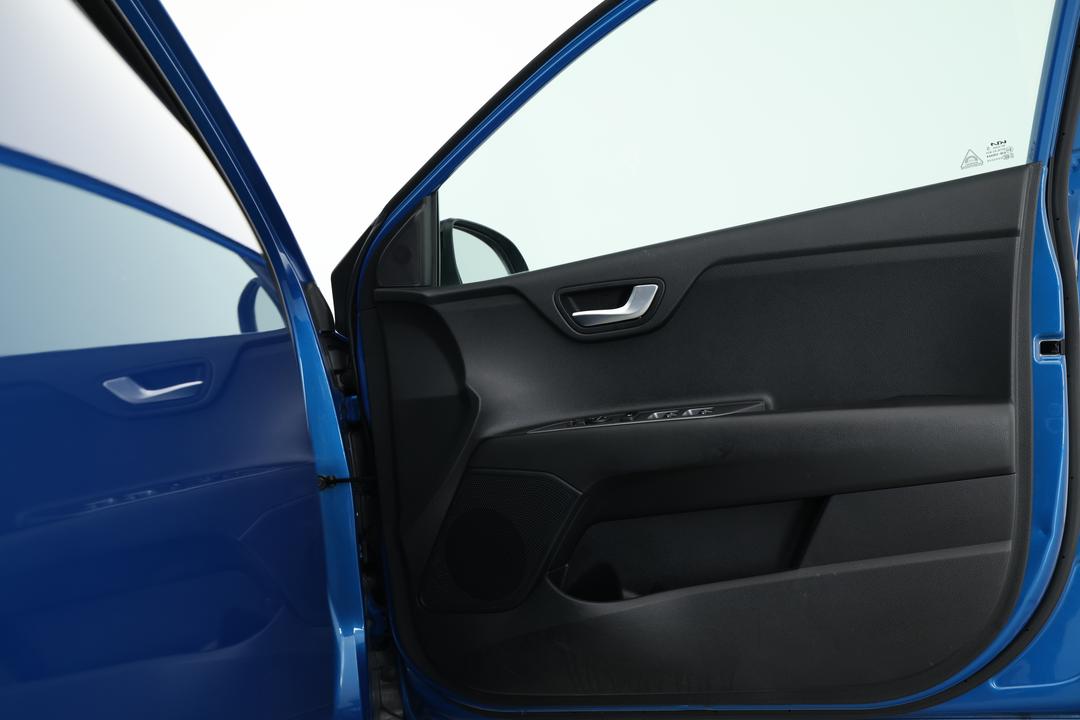 2022 Kia Stonic Gt-line, Automatic, 28761 km, Speaker View