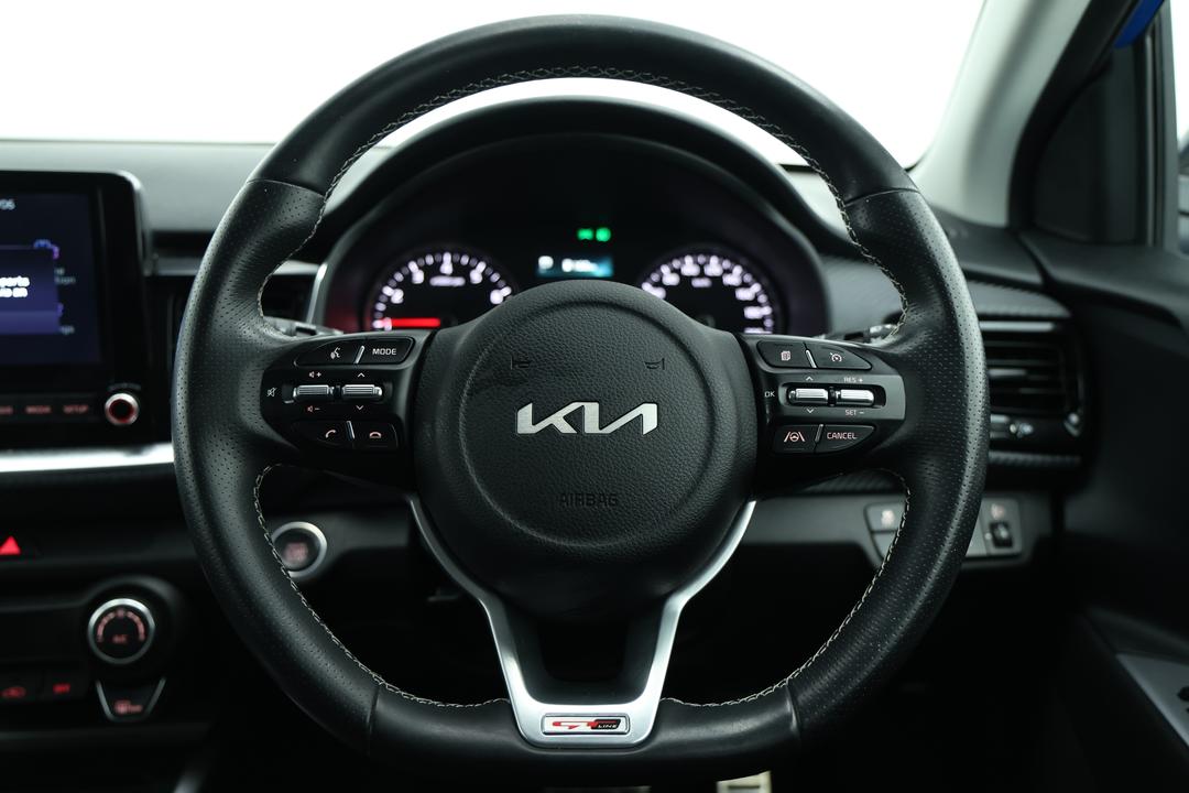 2022 Kia Stonic Gt-line, Automatic, 28761 km, Center Console
