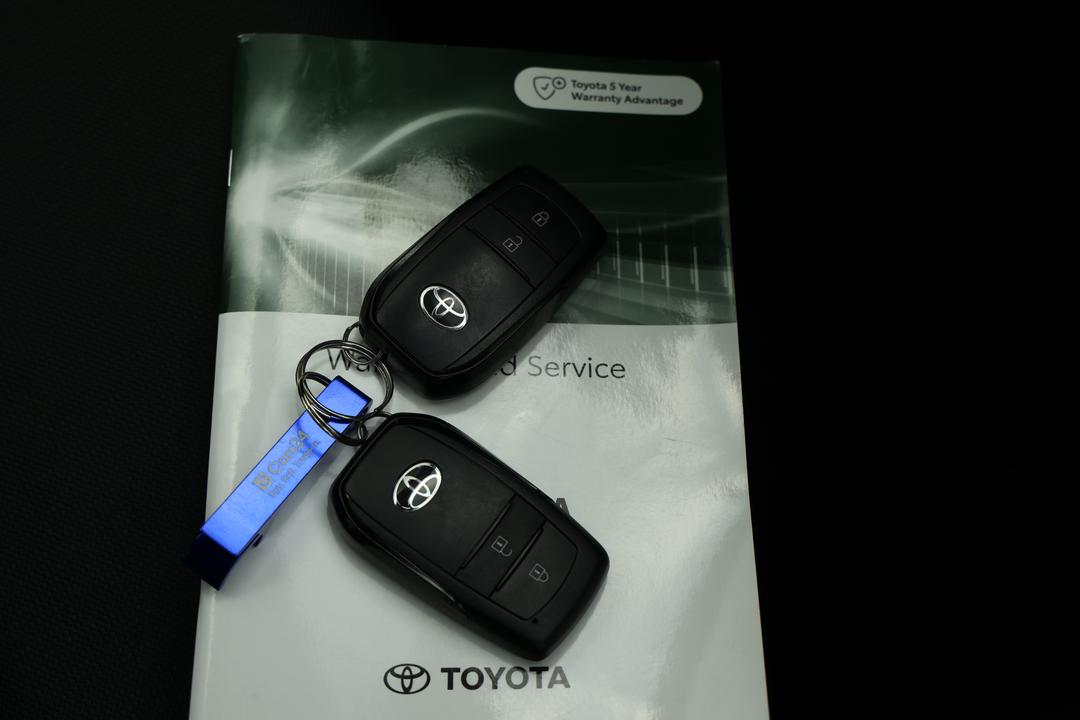 2024 Toyota Corolla Ascent Sport + Conv Pk Hybrid, Automatic, 36982 km, Key Close-up
