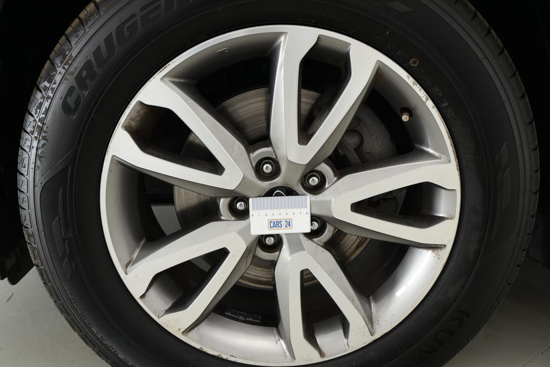 2014 Hyundai Santa Fe Elite Crdi (4x4), Automatic, 154046 km, Wheels Rim Rear RHS Gutter Rash