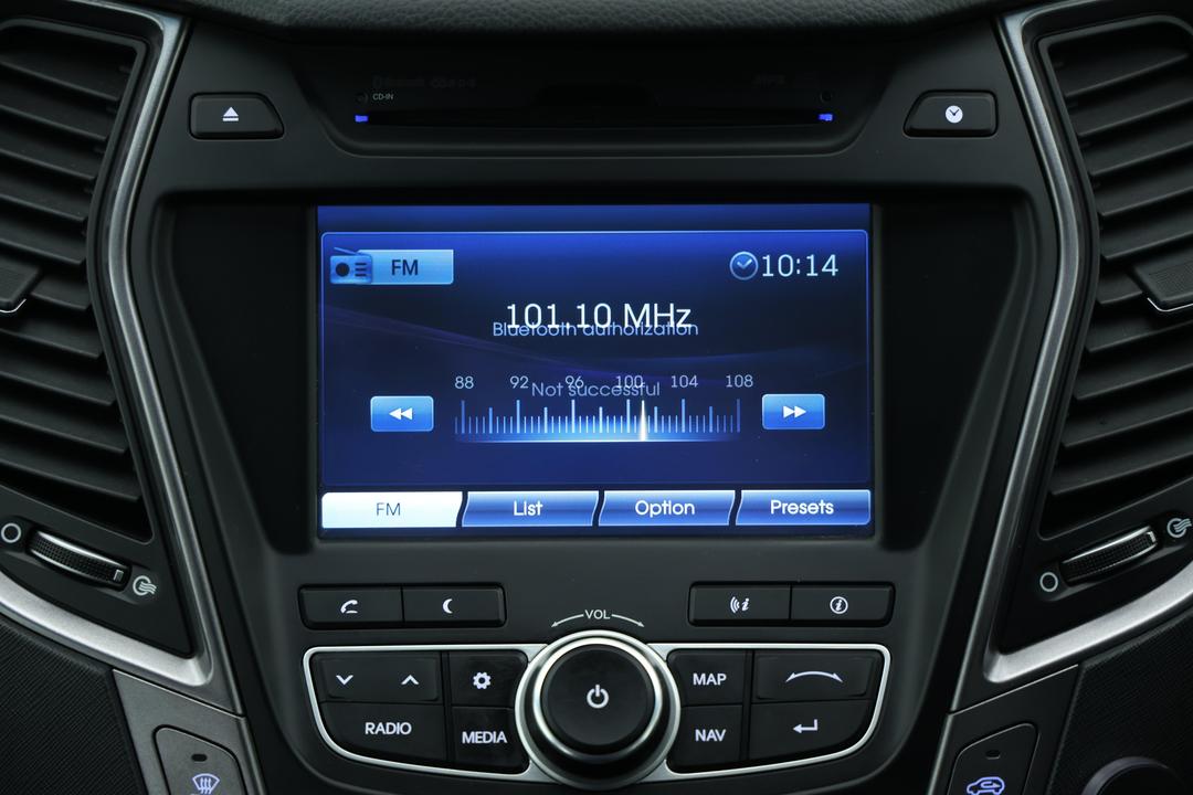 2014 Hyundai Santa Fe Elite Crdi (4x4), Automatic, 154046 km, Infotainment System