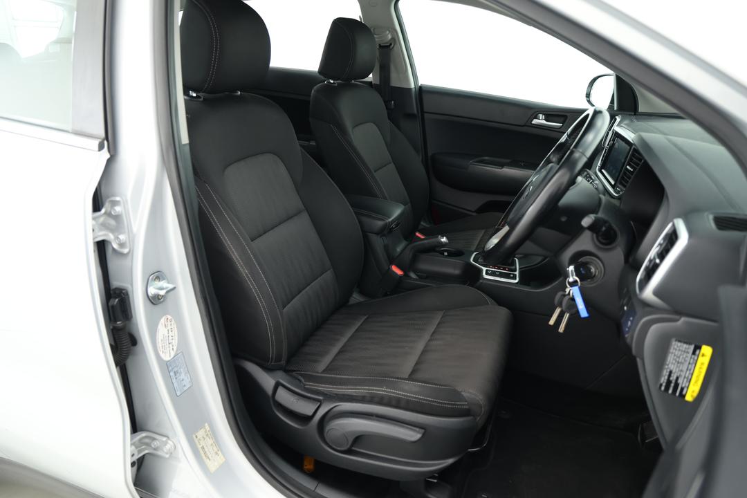 2019 Kia Sportage Si (FWD), Automatic, 87936 km, Right Side Front Door Cabin View