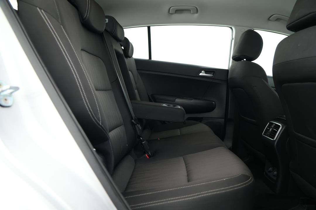 2019 Kia Sportage Si (FWD), Automatic, 87936 km, Right Side Rear Door Cabin View