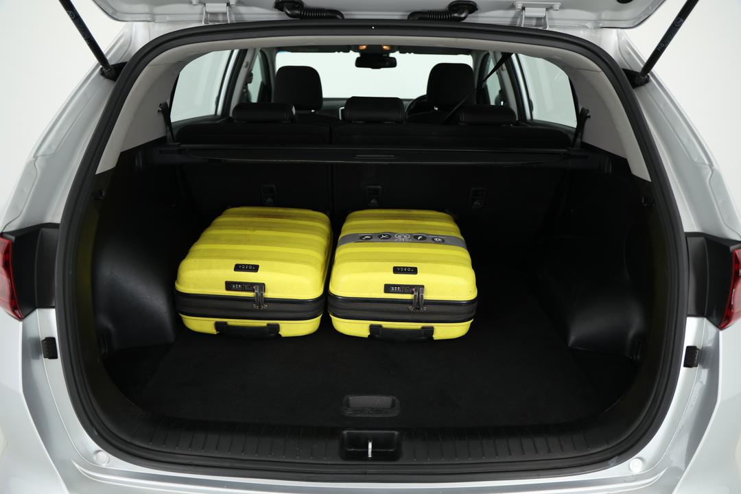 2019 Kia Sportage Si (FWD), Automatic, 87936 km, Boot Inside View with Luggage