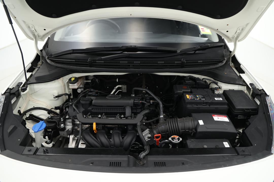 2018 Kia Rio S, Automatic, 61192 km, Open Bonnet (Engine)