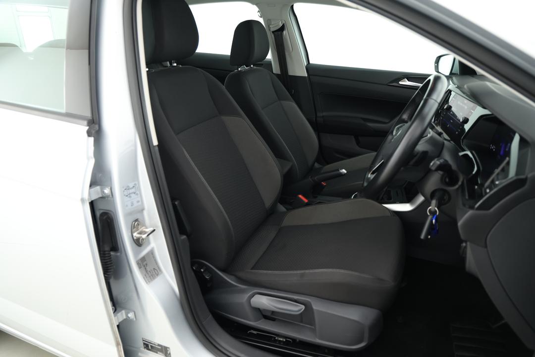 2024 Volkswagen Polo Life, Automatic, 28110 km, Drivers Side Adjustment Panel