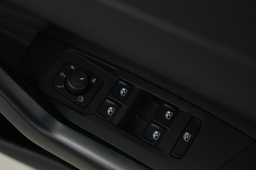 2024 Volkswagen Polo Life, Automatic, 28110 km, Speaker View