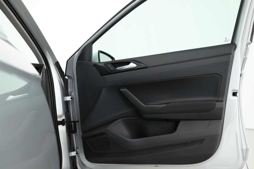 2024 Volkswagen Polo Life, Automatic, 28110 km, Right Side Front Door Cabin View