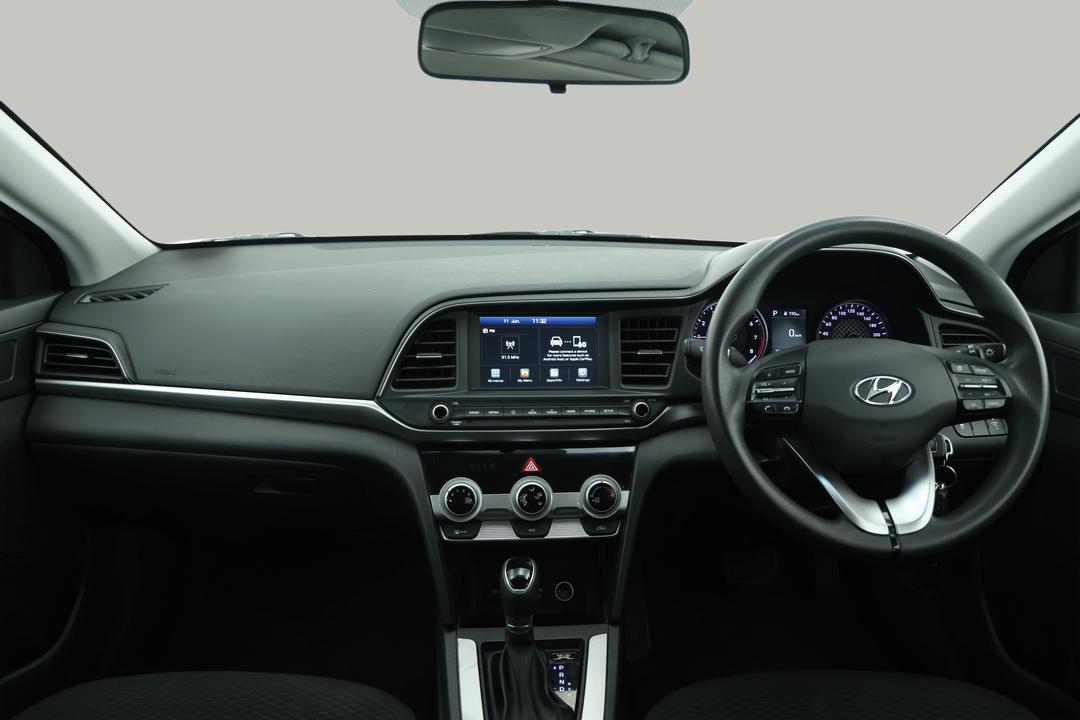 2018 Hyundai Elantra Go, Automatic, 93331 km, Dashboard View