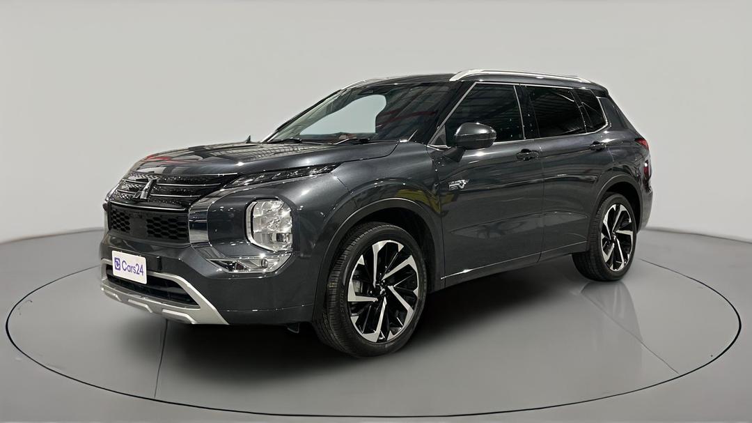 2024 Mitsubishi Outlander Phev Exceed 5+2 Seat (AWD), Automatic, 22949 km, Left Front Diagonal (45- Degree) View