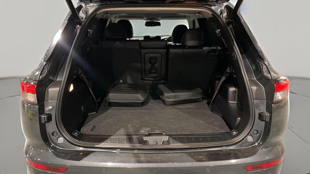 2024 Mitsubishi Outlander Phev Exceed 5+2 Seat (AWD), Automatic, 22949 km, Boot Inside View