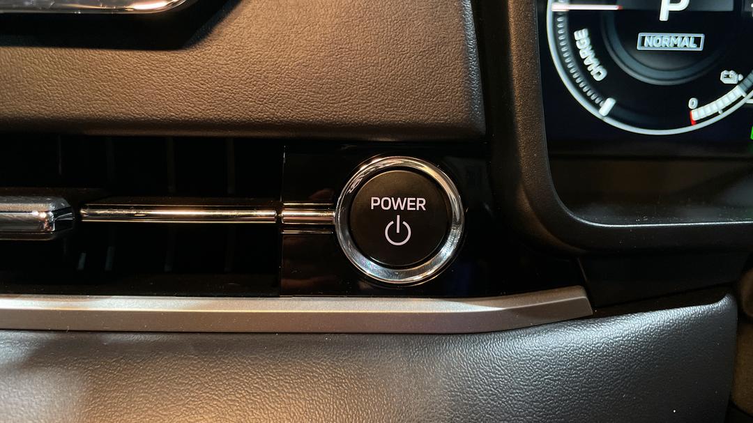 2024 Mitsubishi Outlander Phev Exceed 5+2 Seat (AWD), Automatic, 22949 km, Keyless / Button Start