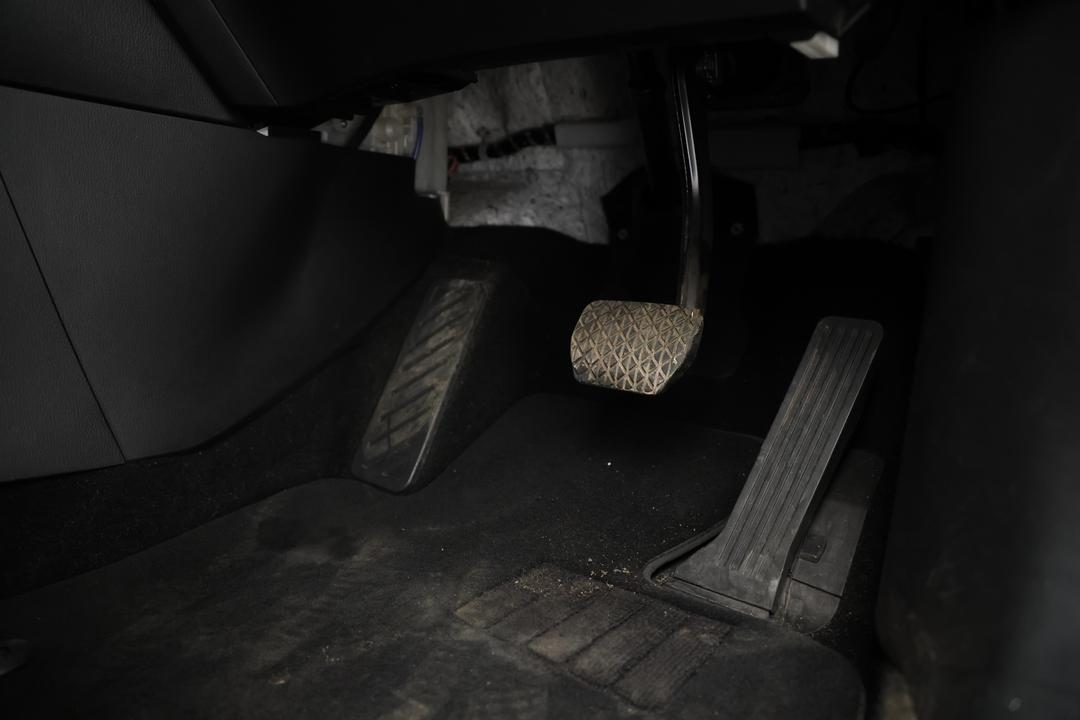 2017 Mazda CX-9 Touring (AWD), Automatic, 101306 km, Drivers Side Adjustment Panel