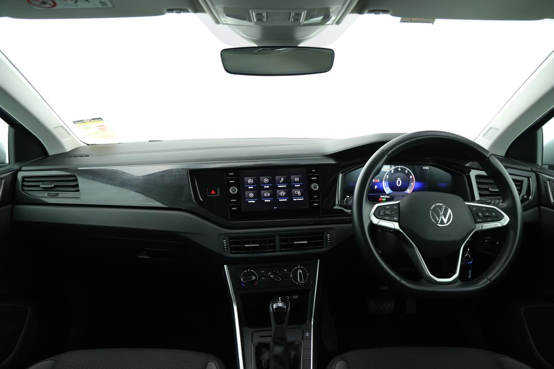 2024 Volkswagen Polo Life, Automatic, 29525 km, Dashboard View