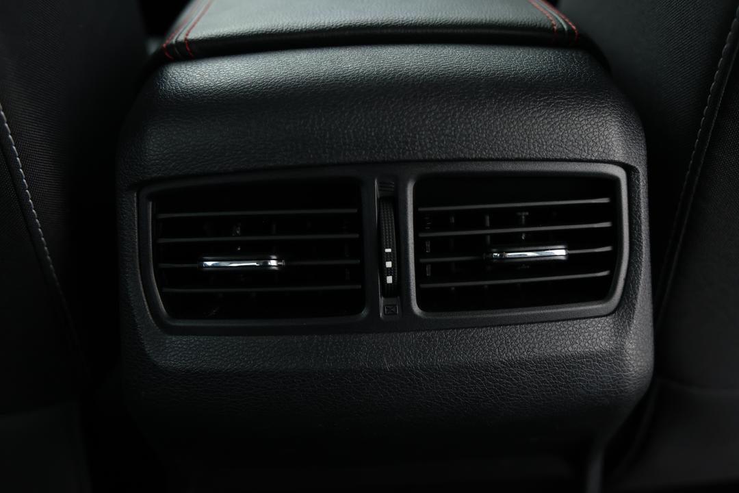2022 LDV T60 Max Pro (4x4), Automatic, 59095 km, Right Side Rear Door Cabin View