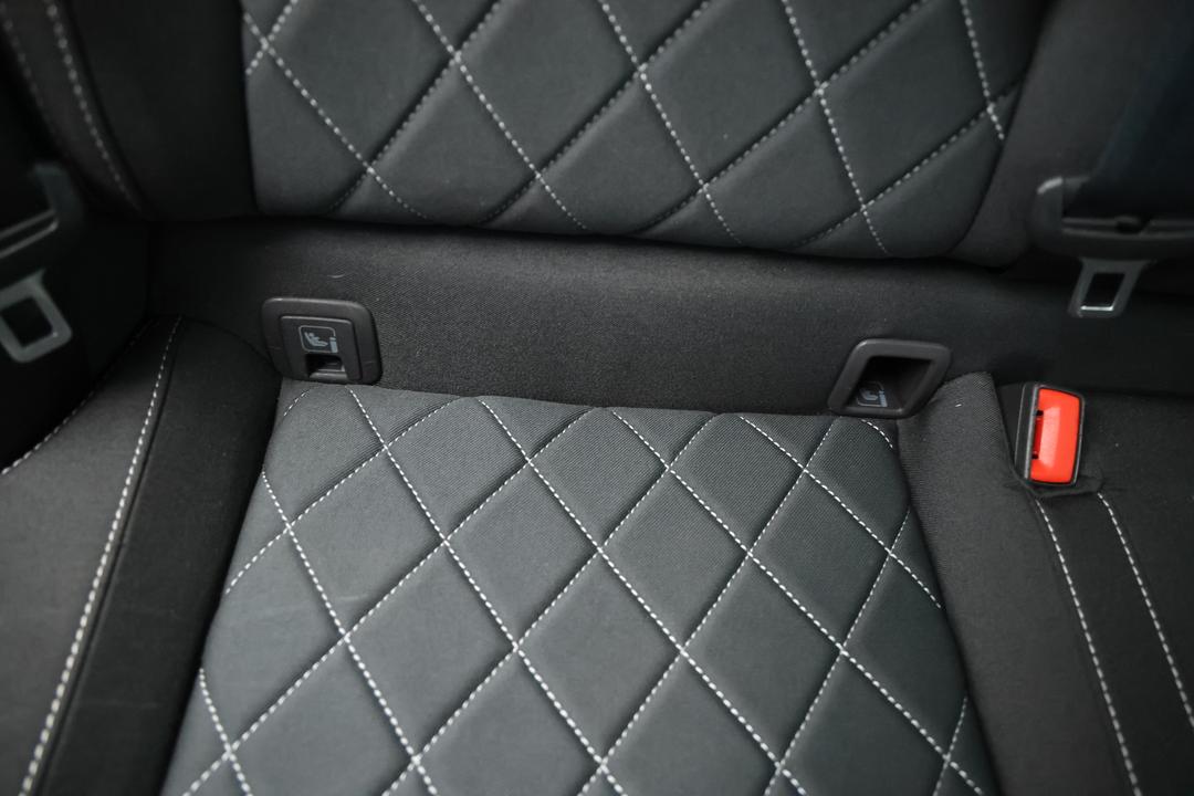 2022 SKODA Karoq Sportline (4x4) 140tsi, Automatic, 22190 km, Pedals and Footmat