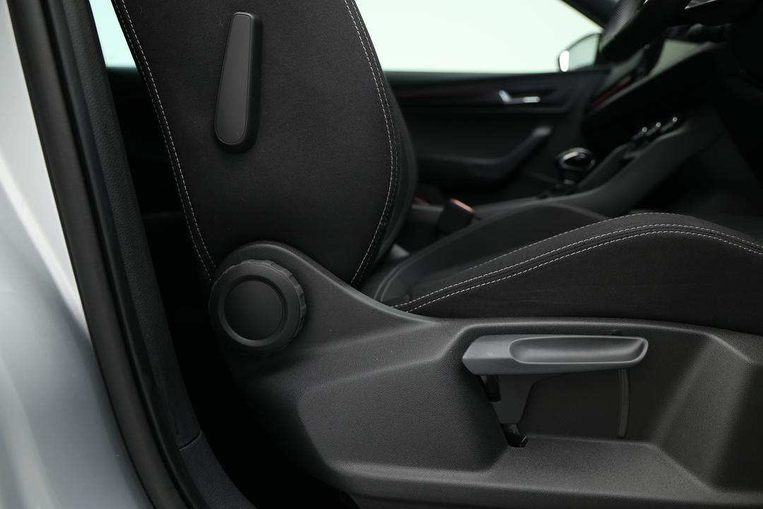 2022 SKODA Karoq Sportline (4x4) 140tsi, Automatic, 22190 km, Speaker View