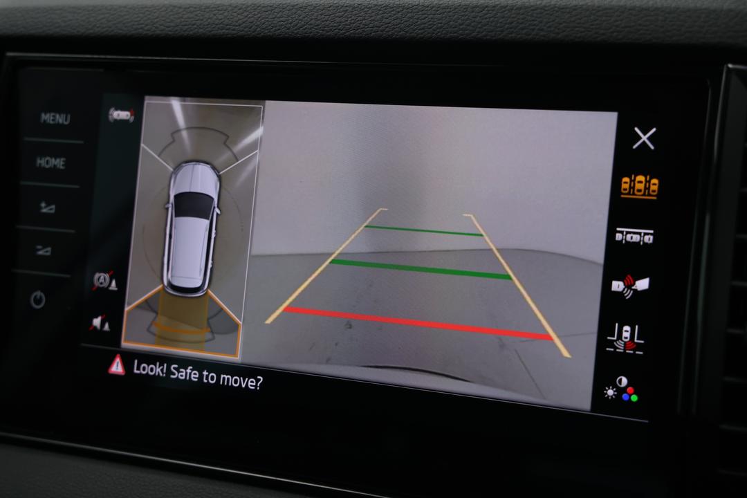 2022 SKODA Karoq Sportline (4x4) 140tsi, Automatic, 22190 km, Parking Camera