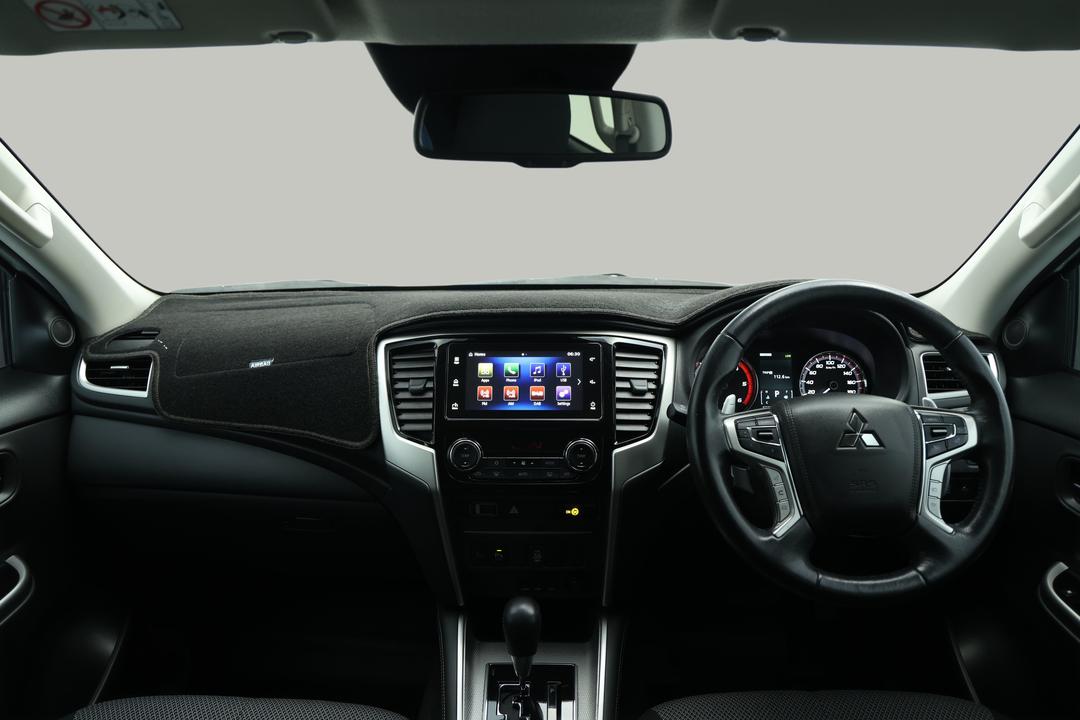 2021 Mitsubishi Triton Gls (4x4), Automatic, 58535 km, Dashboard View
