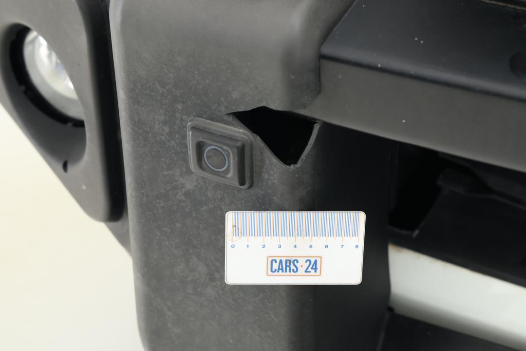 2021 Mitsubishi Triton Gls (4x4), Automatic, 58535 km, Bumper Front Chip