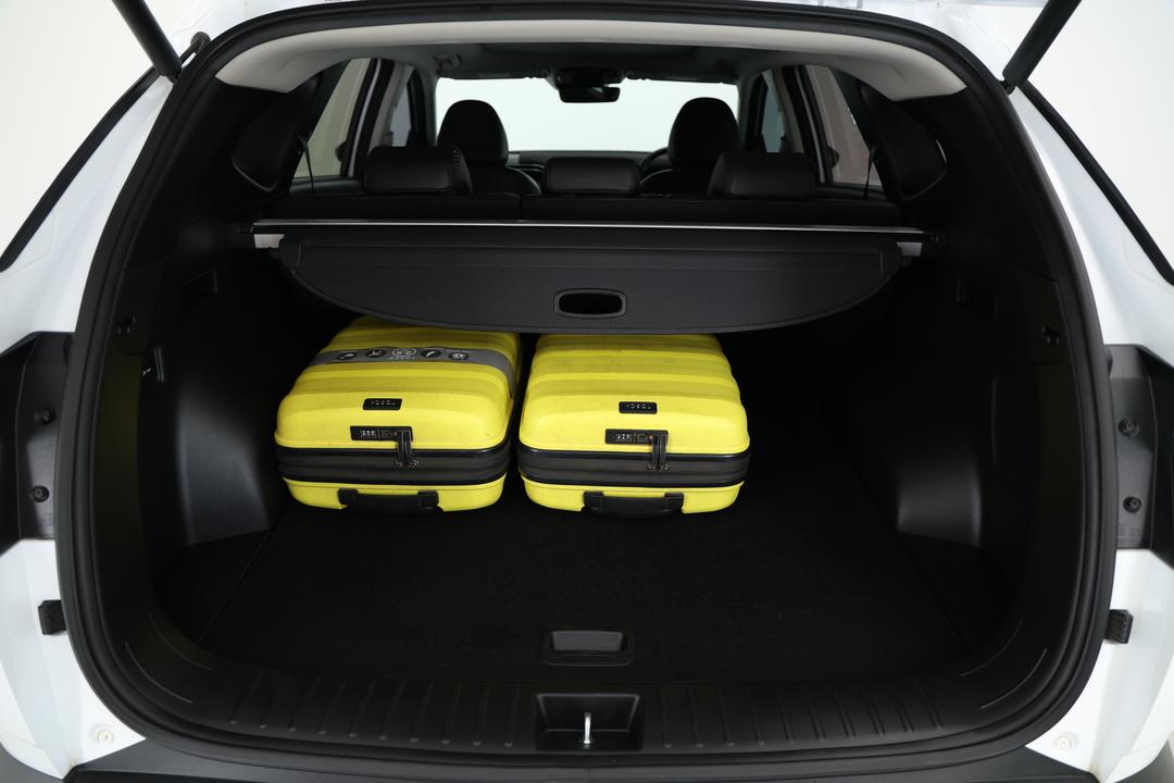2022 Hyundai Tucson Highlander (AWD), Automatic, 68699 km, Boot Inside View with Luggage