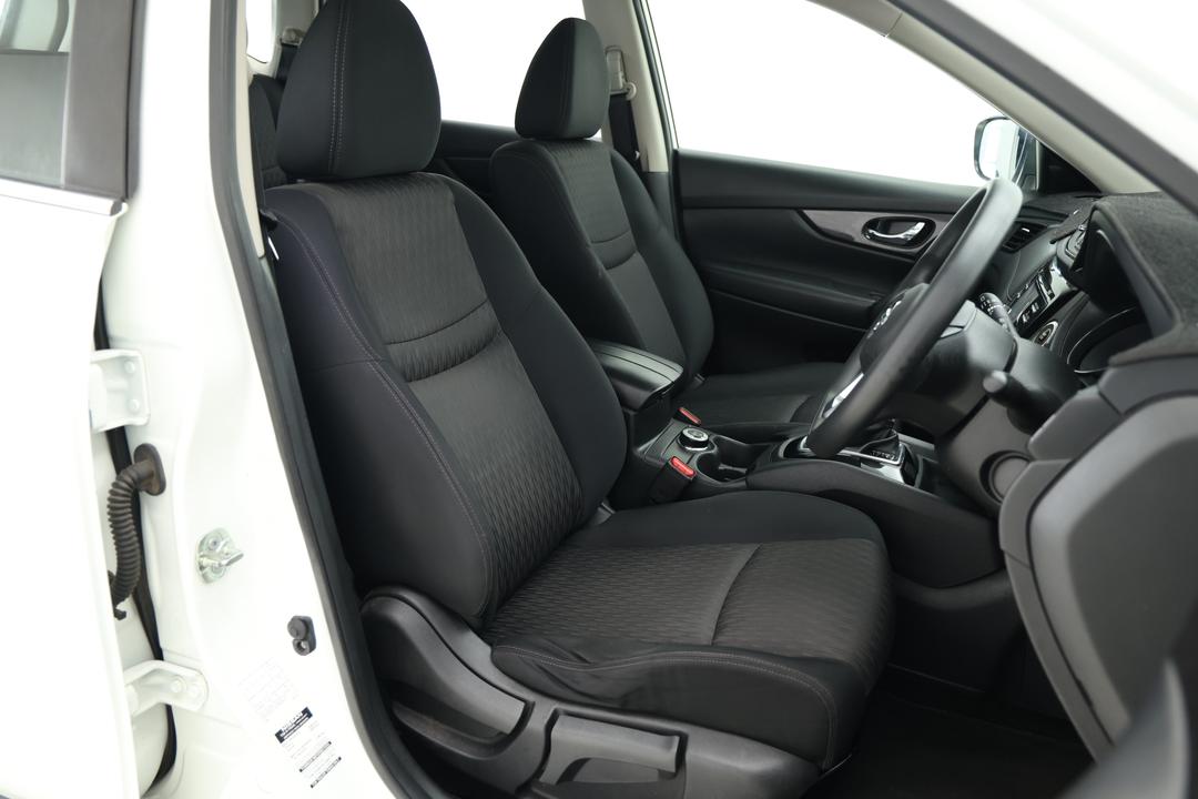 2018 Nissan X-trail Ts (4WD), Automatic, 146731 km, Right Side Front Door Cabin View