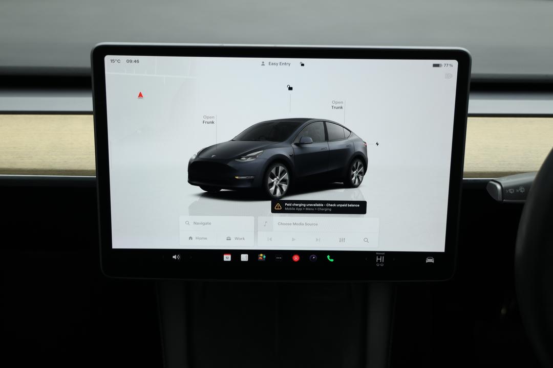 2023 Tesla Model Y Rear-wheel Drive, Automatic, 54537 km, Center Console
