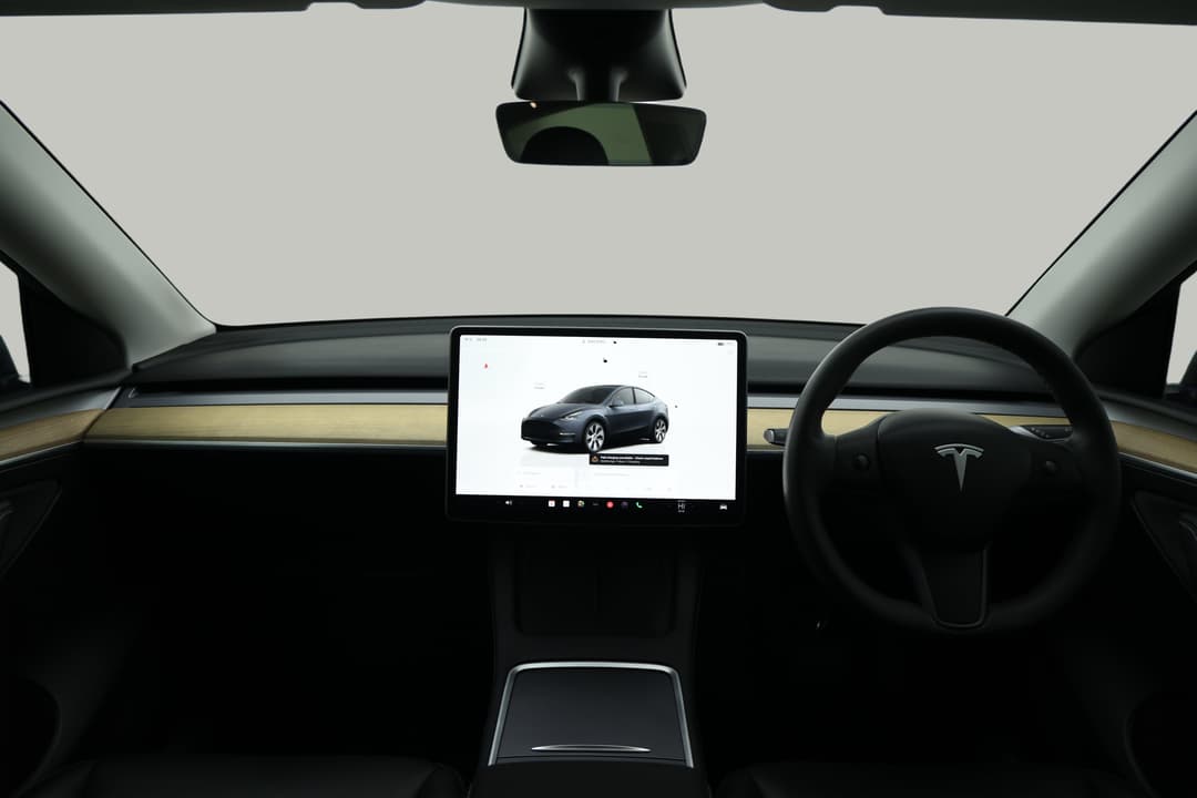 2023 Tesla Model Y Rear-wheel Drive, Automatic, 54537 km, Dashboard View