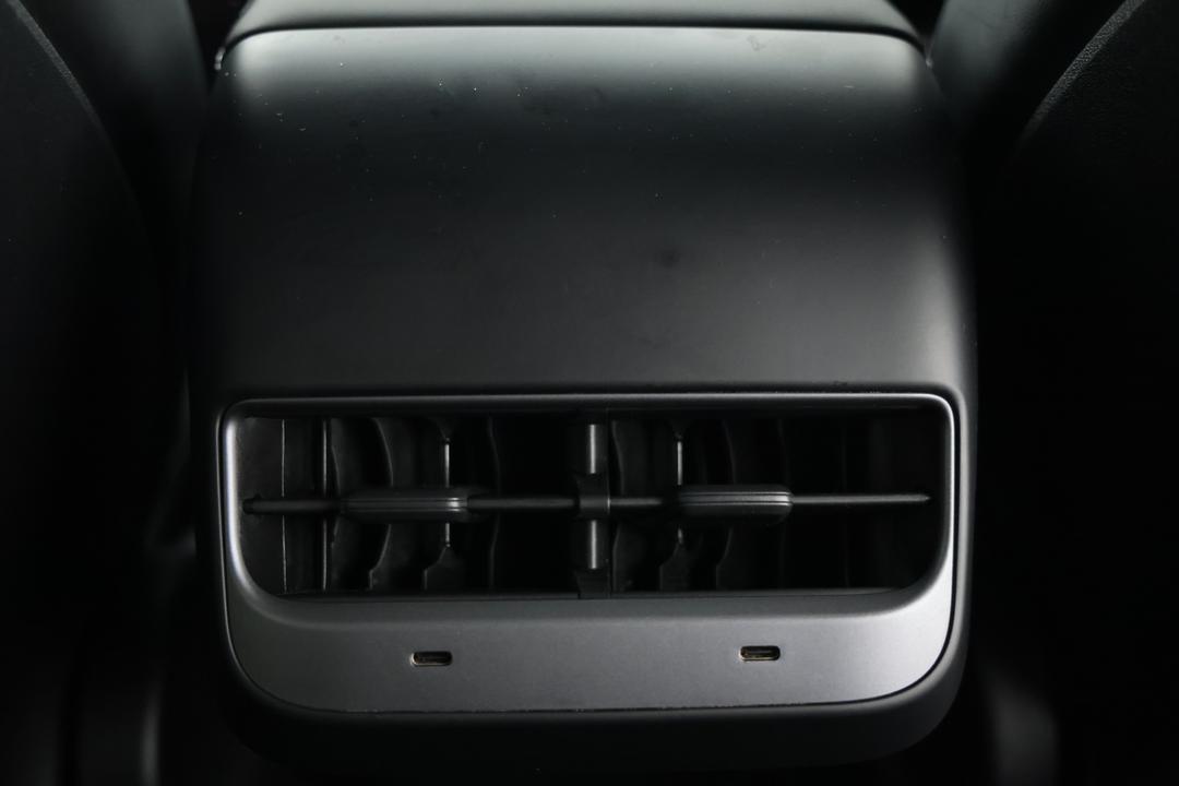 2023 Tesla Model Y Rear-wheel Drive, Automatic, 54537 km, Rear A/C Vent