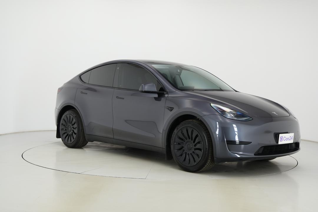 2023 Tesla Model Y Rear-wheel Drive, Automatic, 54537 km, Right Front Diagonal (45- Degree) View