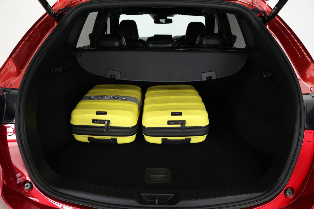 2022 Mazda CX-5 Gt Sp (AWD), Automatic, 78816 km, Boot Inside View with Luggage