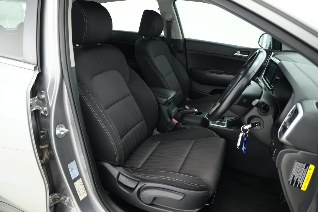 2019 Kia Sportage S (FWD), Automatic, 132804 km, Right Side Front Door Cabin View