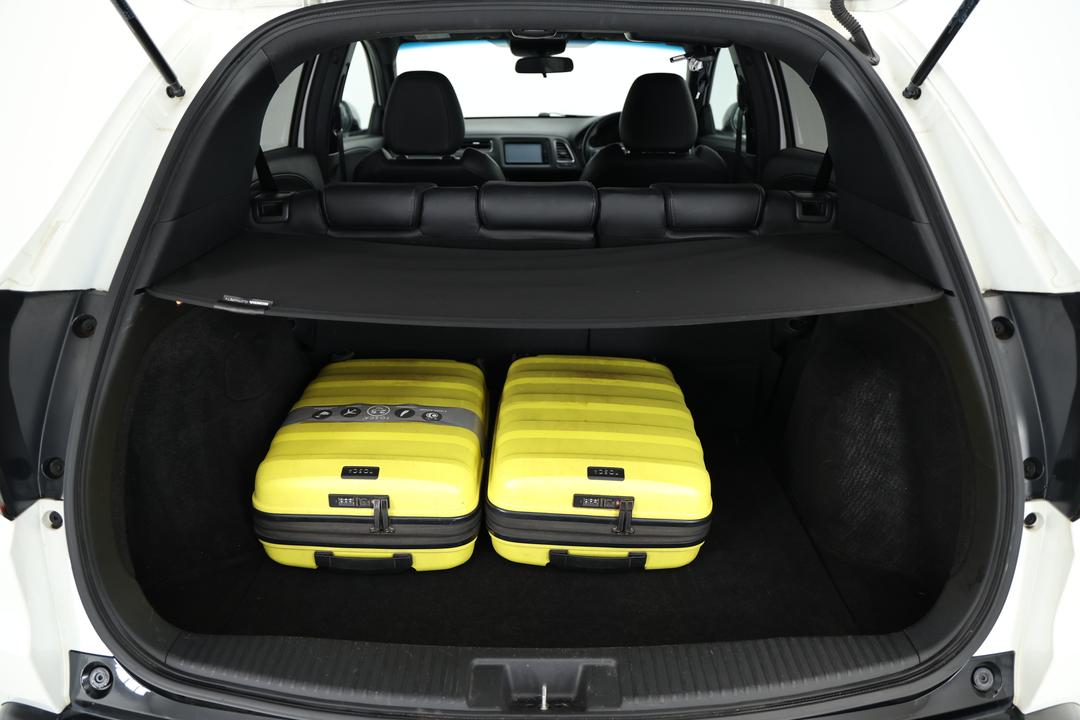2018 Honda HR-V Rs, Automatic, 128793 km, Boot Inside View with Luggage