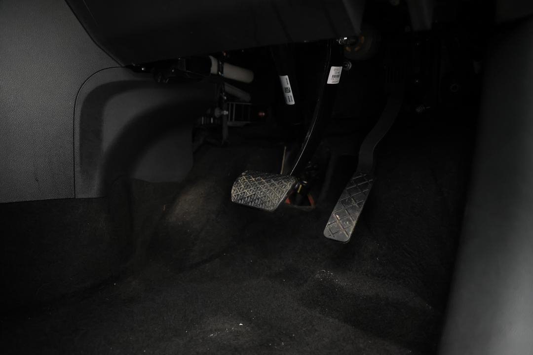 2023 MG Zst Excite, Automatic, 29033 km, Pedals and Footmat