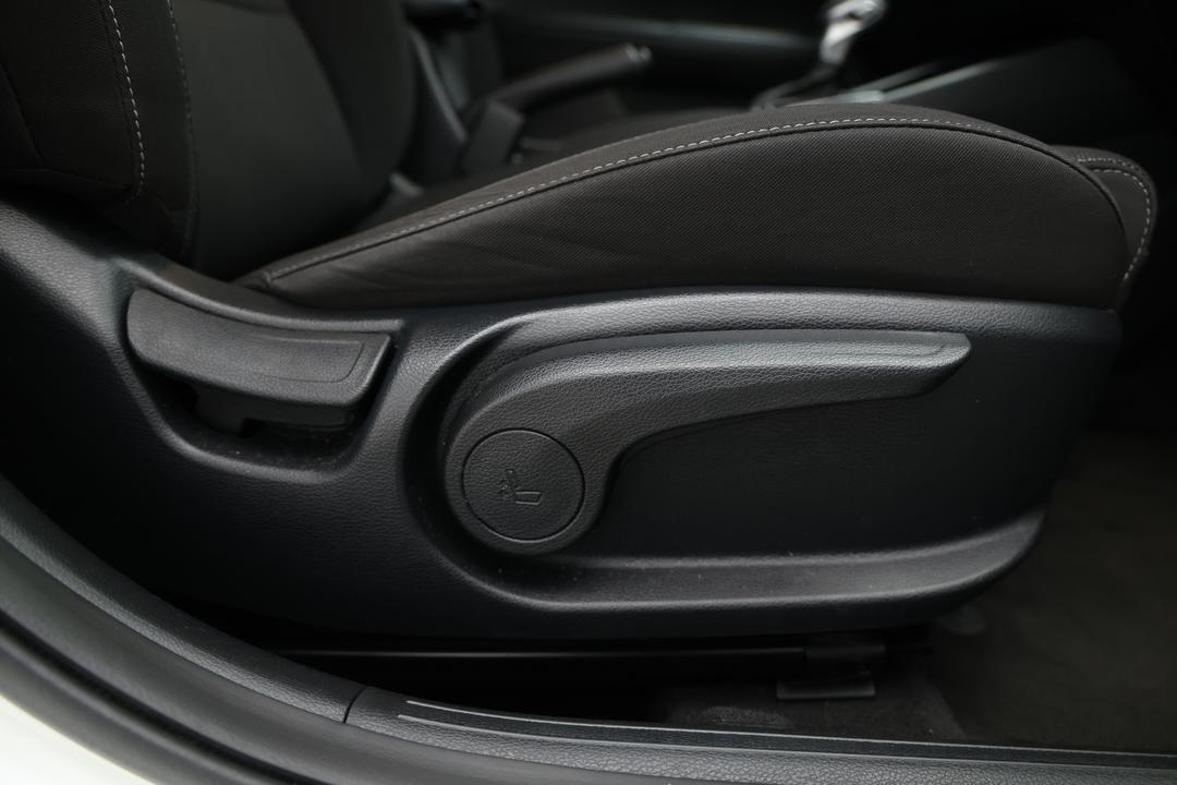2021 Kia Cerato S, Automatic, 53515 km, Drivers Side Adjustment Panel
