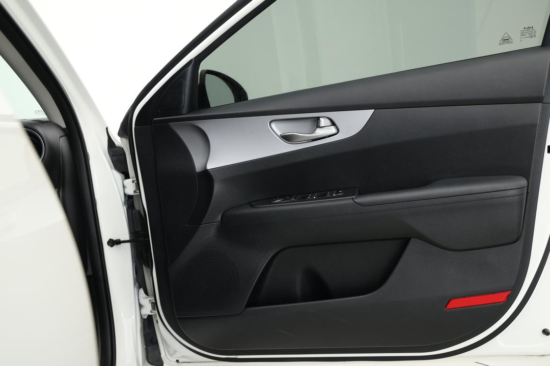 2021 Kia Cerato S, Automatic, 53515 km, Speaker View
