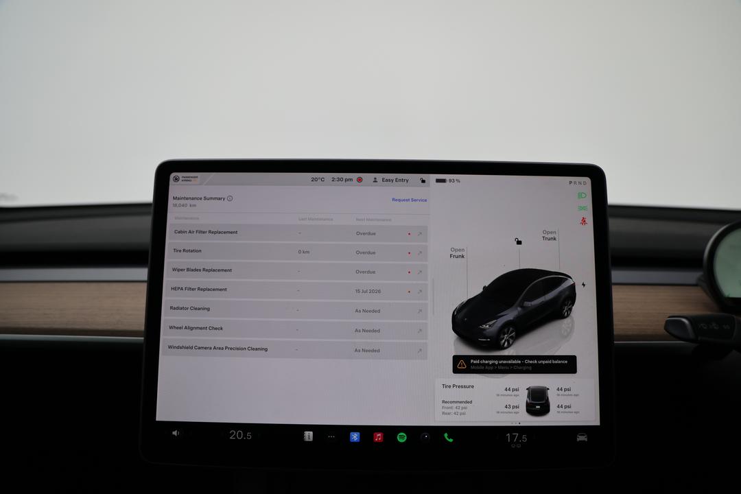 2023 Tesla Model Y Rear-wheel Drive, Automatic, 18040 km, On-Roof Controls/Sunglass holder