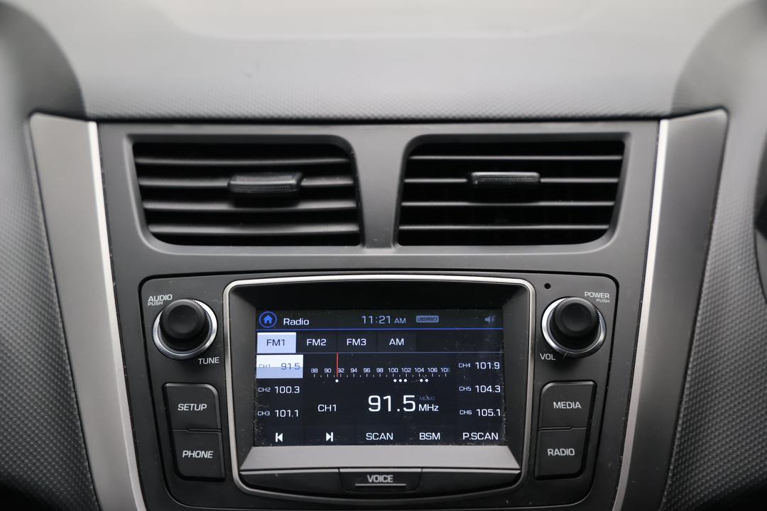 2017 Hyundai Accent Sport, Automatic, 86041 km, Infotainment System