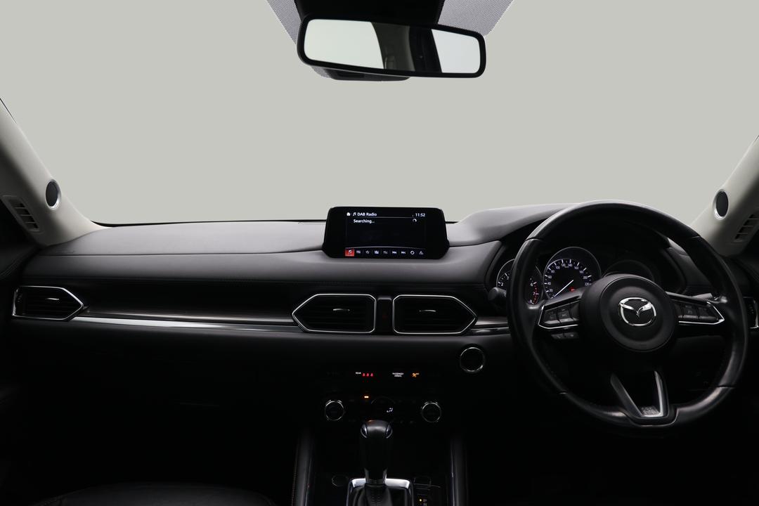 2017 Mazda CX-5 Gt (4x4), Automatic, 58683 km, Dashboard View