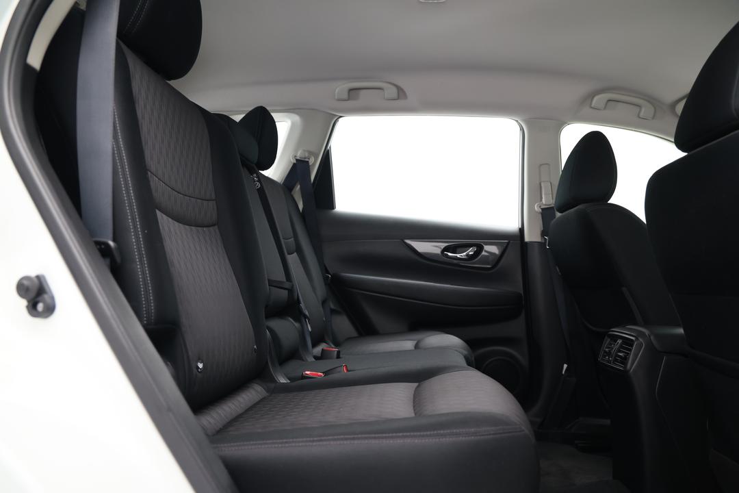 2017 Nissan X-trail Ts (4WD), Automatic, 132372 km, Right Side Rear Door Cabin View