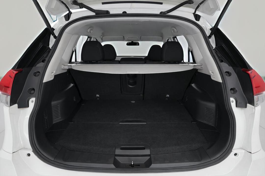2017 Nissan X-trail Ts (4WD), Automatic, 132372 km, Boot Inside View
