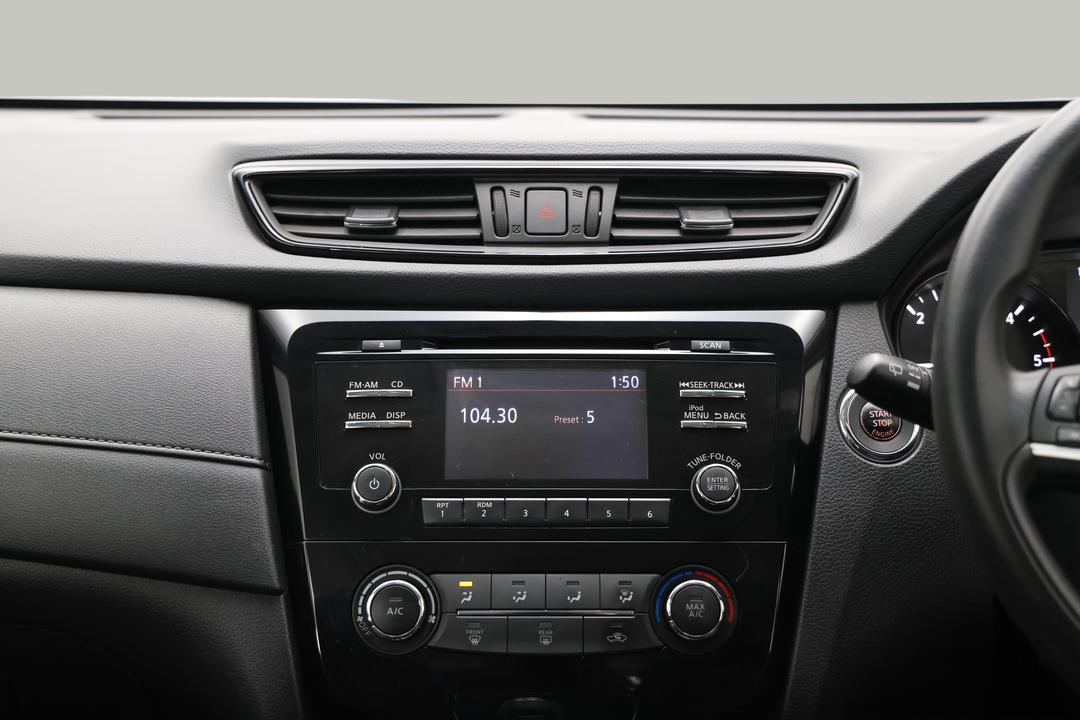 2017 Nissan X-trail Ts (4WD), Automatic, 132372 km, Center Console