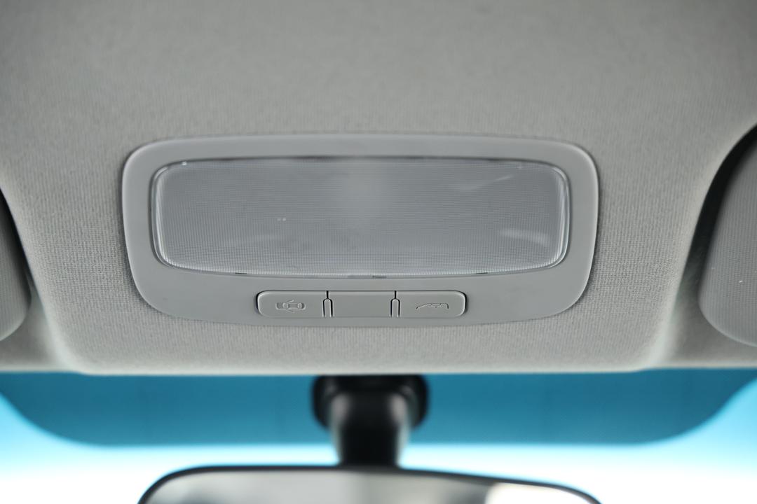 2021 Hyundai Iload 6s Liftback, Automatic, 126294 km, On-Roof Controls/Sunglass holder