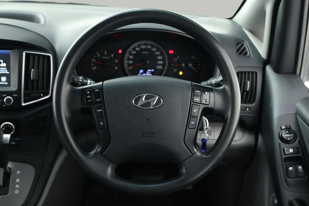 2021 Hyundai Iload 6s Liftback, Automatic, 126294 km, Steering Wheel Close-up