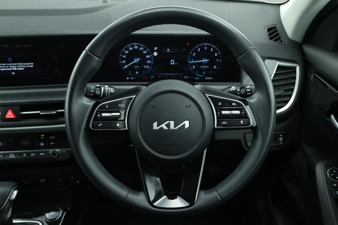 2023 Kia Seltos Sport+ (FWD), Automatic, 28383 km, Steering Wheel Close-up