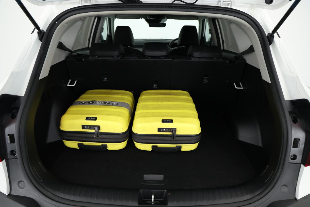2023 Kia Seltos Sport+ (FWD), Automatic, 28383 km, Boot Inside View with Luggage