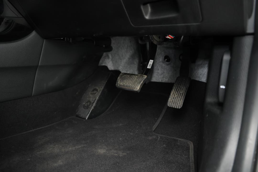 2023 Kia Seltos Sport+ (FWD), Automatic, 28383 km, Pedals and Footmat
