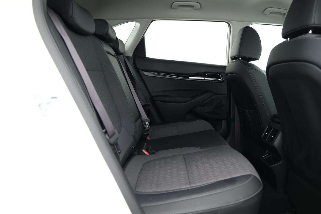 2023 Kia Seltos Sport+ (FWD), Automatic, 28383 km, Right Side Rear Door Cabin View